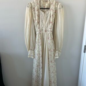 Gunne Sax Cream Floral Long Sleeve Dress